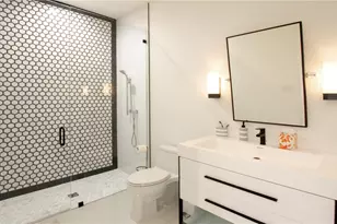 700 Wedge Dr, Naples, FL 34103 - Photo 15