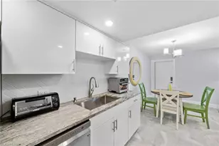 1605 Chesapeake Ave, Naples, FL 34102 - Photo 15