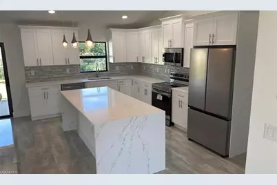 4210 35th St SW, Lehigh Acres, FL 33976 - Photo 9