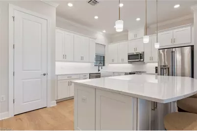 15328 Lucerna St #202, Naples, FL 34114 - Photo 9