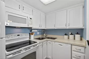 180 Seaview Ct, Marco Island, FL 34145 - Photo 19