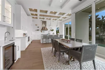 1300 Cobia Ct, Naples, FL 34102 - Photo 11