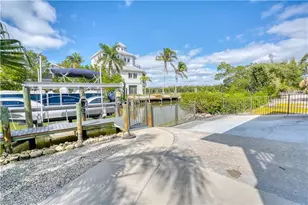 6008 Cypress Ln, Bonita Springs, FL 34134 - Photo 21