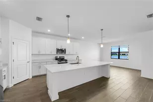 19100 Hanley Blvd, Estero, FL 33928 - Photo 9