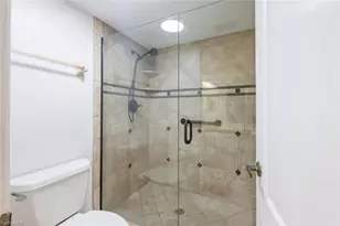 7300 Coventry Ct, Naples, FL 34104 - Photo 21