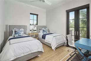 692 10th Ave S, Naples, FL 34102 - Photo 15