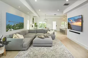 1080 13th St N, Naples, FL 34102 - Photo 11