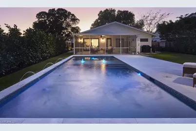 1080 13th St N, Naples, FL 34102 - Photo 23