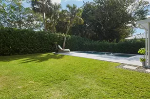 1080 13th St N, Naples, FL 34102 - Photo 25