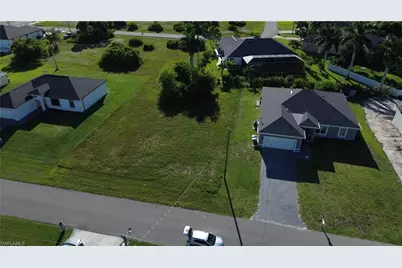 2012 NW 24th Pl, Cape Coral, FL 33993 - Photo 9