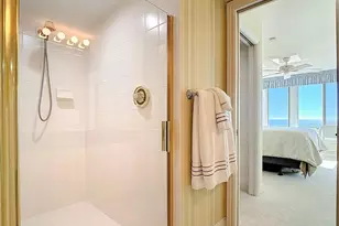 6849 Grenadier Blvd, Naples, FL 34108 - Photo 31