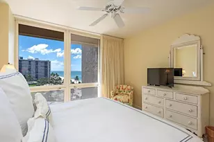 4051 Gulf Shore Blvd N, Naples, FL 34103 - Photo 9