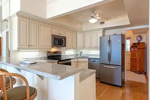 4051 Gulf Shore Blvd N, Naples, FL 34103 - Photo 5