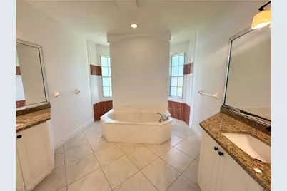 5071 Coral Wood Dr, Naples, FL 34119 - Photo 7