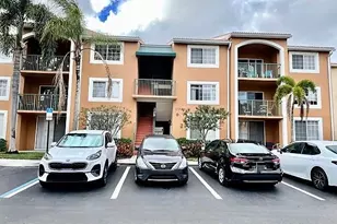 1210 Wildwood Lakes Blvd, Naples, FL 34104 - Photo 23