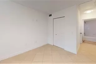 1210 Wildwood Lakes Blvd, Naples, FL 34104 - Photo 21