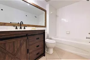 1210 Wildwood Lakes Blvd, Naples, FL 34104 - Photo 11