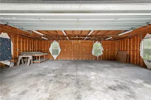 241 8th St SE, Naples, FL 34117 - Photo 35