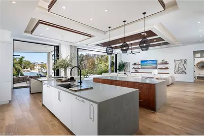 441 Mooring Line Dr, Naples, FL 34102 - Photo 19