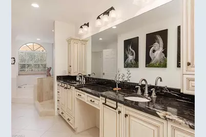 8420 Abbington Cir #B25, Naples, FL 34108 - Photo 9