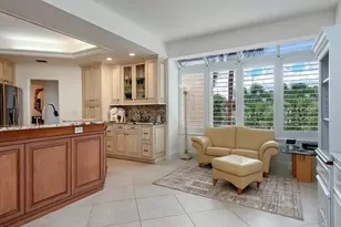 8420 Abbington Cir, Naples, FL 34108 - Photo 3