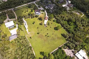 360 16th Ave NW, Naples, FL 34120 - Photo 3