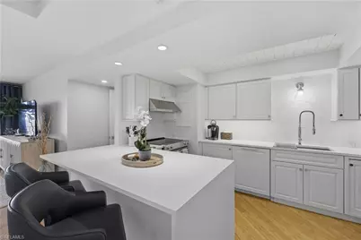 3443 Gulf Shore Blvd N #711, Naples, FL 34103 - Photo 5