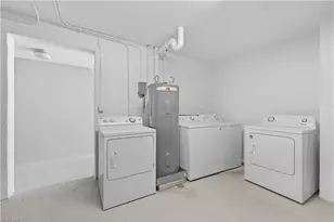 3443 Gulf Shore Blvd N, Naples, FL 34103 - Photo 21