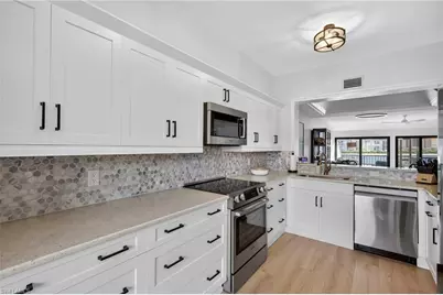 111 La Peninsula Blvd #111, Naples, FL 34113 - Photo 9