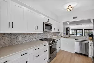 111 La Peninsula Blvd, Naples, FL 34113 - Photo 9