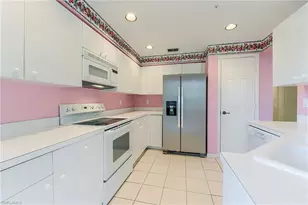 25203 Pelican Creek Cir, Bonita Springs, FL 34134 - Photo 3