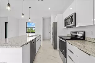 933 Gleason St, Lehigh Acres, FL 33974 - Photo 15