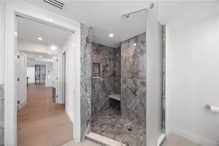 4301 Gulf Shore Blvd N, Naples, FL 34103 - Photo 21