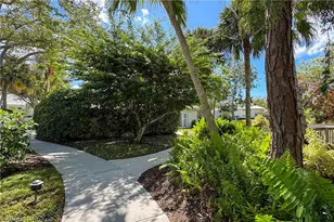790 Willowbrook Dr, Naples, FL 34108 - Photo 7