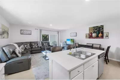 15171 Wildflower Cir, Naples, FL 34119 - Photo 7