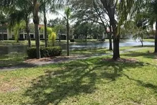 600 Diamond Cir, Naples, FL 34110 - Photo 9