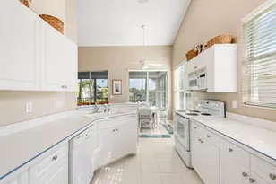 27071 Lake Harbor Ct, Bonita Springs, FL 34134 - Photo 9