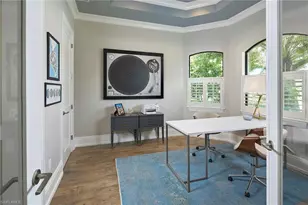 2863 Coco Lakes Dr, Naples, FL 34105 - Photo 23