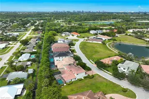 2863 Coco Lakes Dr, Naples, FL 34105 - Photo 39