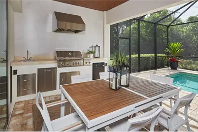 2863 Coco Lakes Dr, Naples, FL 34105 - Photo 13