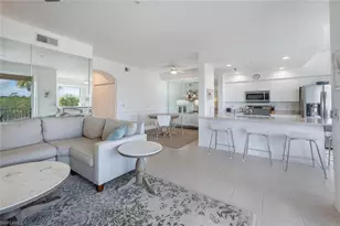 8555 Naples Heritage Dr, Naples, FL 34112 - Photo 9