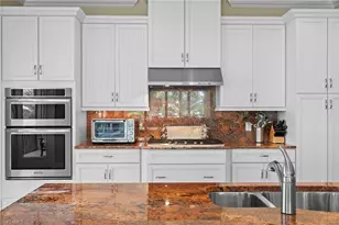 2550 Marquesa Royale Ln, Naples, FL 34109 - Photo 13