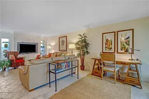 10475 Gulf Shore Dr, Naples, FL 34108 - Photo 17