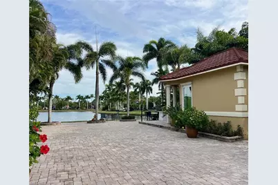 4441 Southern Breeze Dr, Naples, FL 34114 - Photo 3