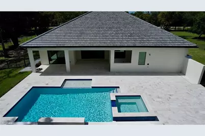 428 21st St SW, Naples, FL 34117 - Photo 7