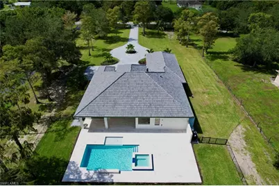 428 21st St SW, Naples, FL 34117 - Photo 3