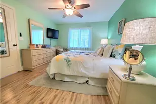 7105 Dennis Cir, Naples, FL 34104 - Photo 17