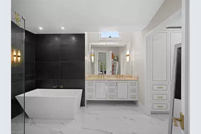 2140 Harlans Run, Naples, FL 34105 - Photo 7