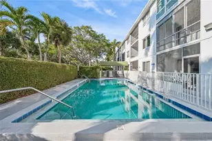 72 7th St S, Naples, FL 34102 - Photo 19