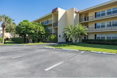 1085 Forest Lakes Dr #8105, Naples, FL 34105 - Photo 9